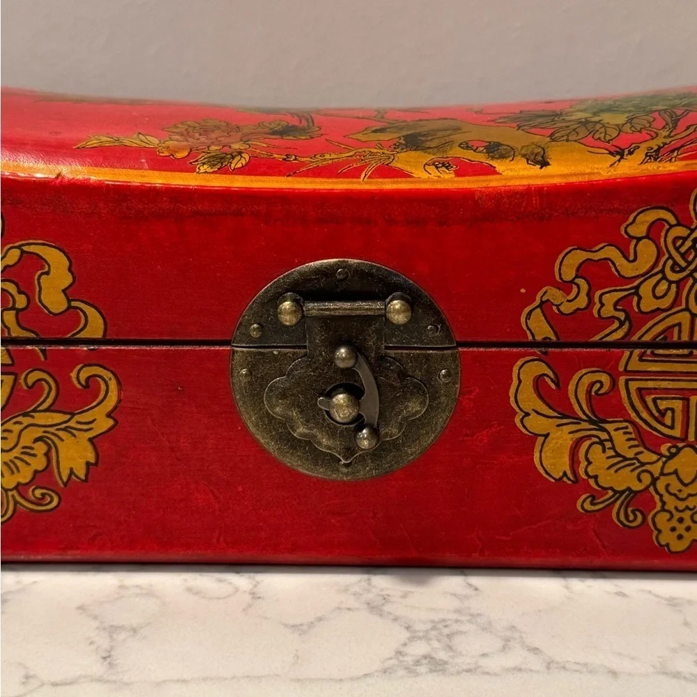 Chinese Jewelry Pillow Box